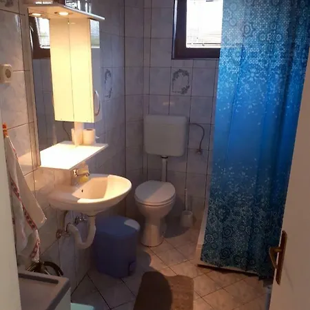Hostel Edelweiss *